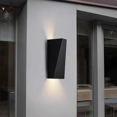 Verre en aluminium extérieur géométrique de la lumière 85*205*85mm de lampe de mur